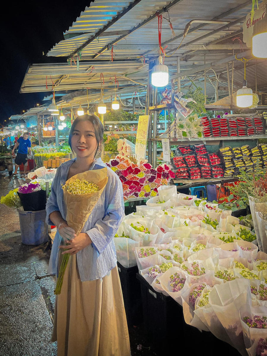 Xu hướng chụp ảnh Tết 2025 tại các chợ hoa Hà Nội