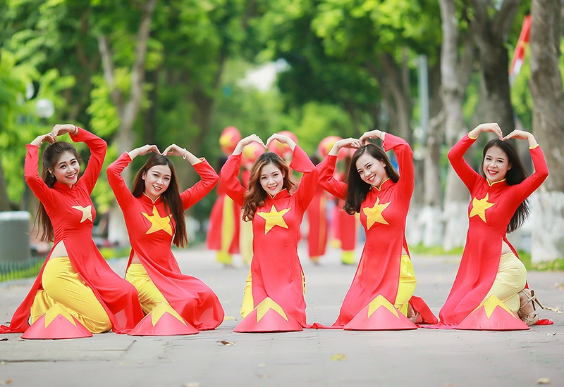 Diện áo dài đi chụp ảnh áo dài quốc khánh 2/9 cùng Lavender Studio Diện áo dài đi chụp ảnh áo dài quốc khánh 2/9 cùng Lavender Studio