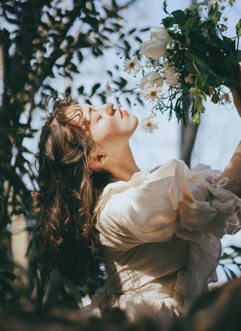 Chụp ảnh nghệ thuật với hoa: Hướng dẫn chi tiết và ý tưởng sáng tạo Chụp ảnh nghệ thuật với hoa: Hướng dẫn chi tiết và ý tưởng sáng tạo