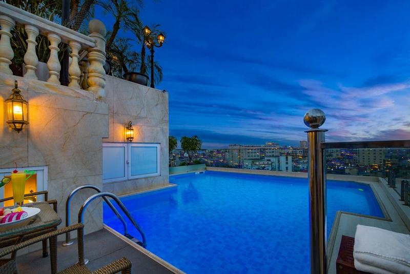 Chụp ảnh quảng cáo nhà hàng, khách sạn tại Đà Nẵng: Tôn vinh không gian và dịch vụ đẳng cấp