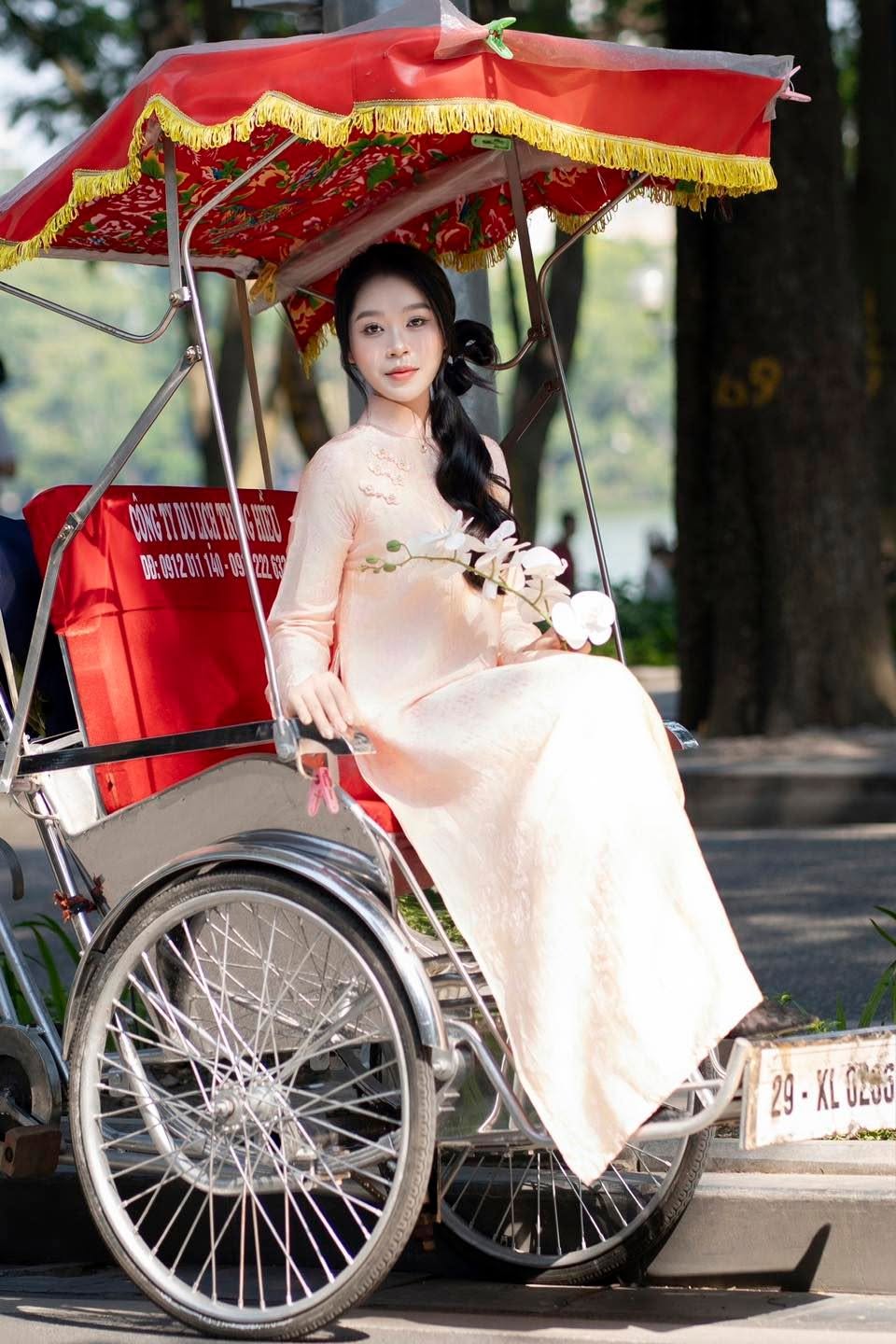 Kinh Nghiệm Chọn Thời Điểm Chụp Ảnh Áo Dài Ngoại Cảnh
